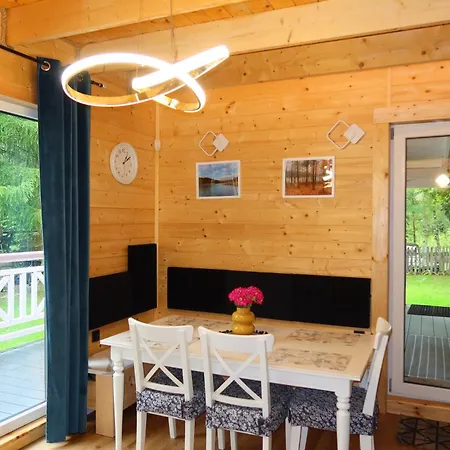 Вилла Mazury Czerwony Jacuzzi Romany