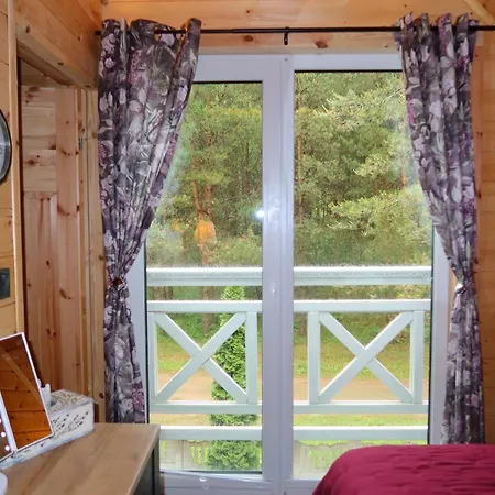 Mazury Czerwony Jacuzzi