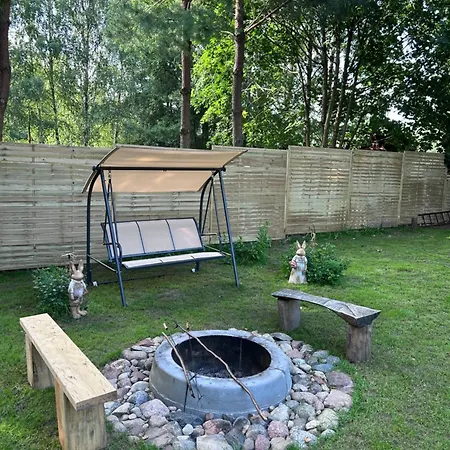 Вилла Mazury Czerwony Jacuzzi