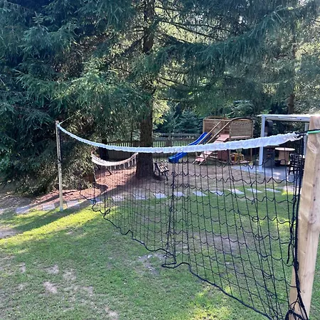 Вилла Mazury Czerwony Jacuzzi *